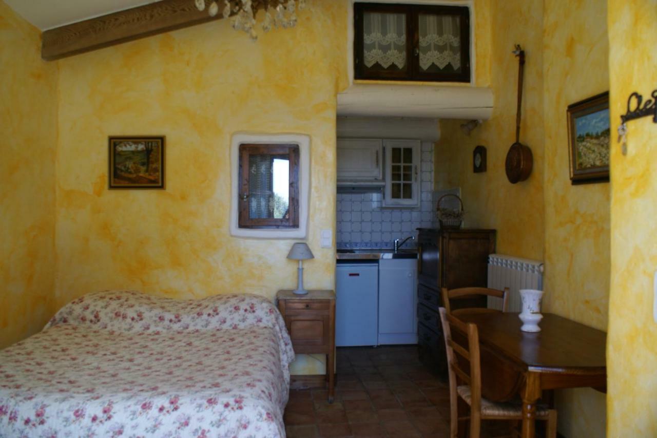 Chambre D'Hotes La Chenaie 韦纳斯克 外观 照片